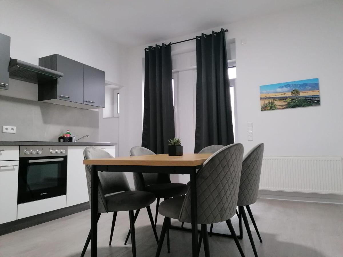 Estrella24 Living Rooms Tokio Herne Ngoại thất bức ảnh